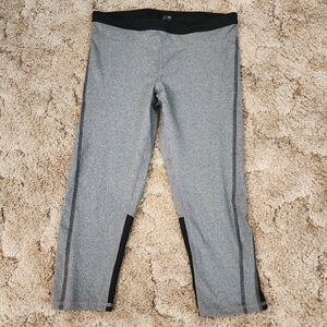 C9 by Champion Duo Dry Athletic Capri Leggings